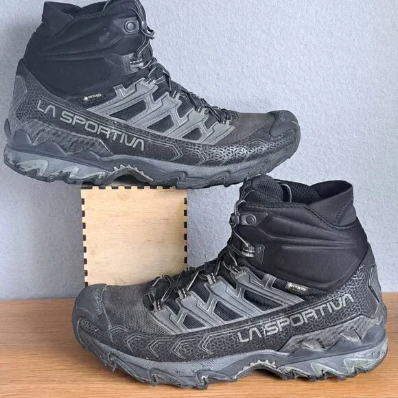 La Sportiva Ultra Raptor II Mid GTX Hiking Boots Mens 9 EU